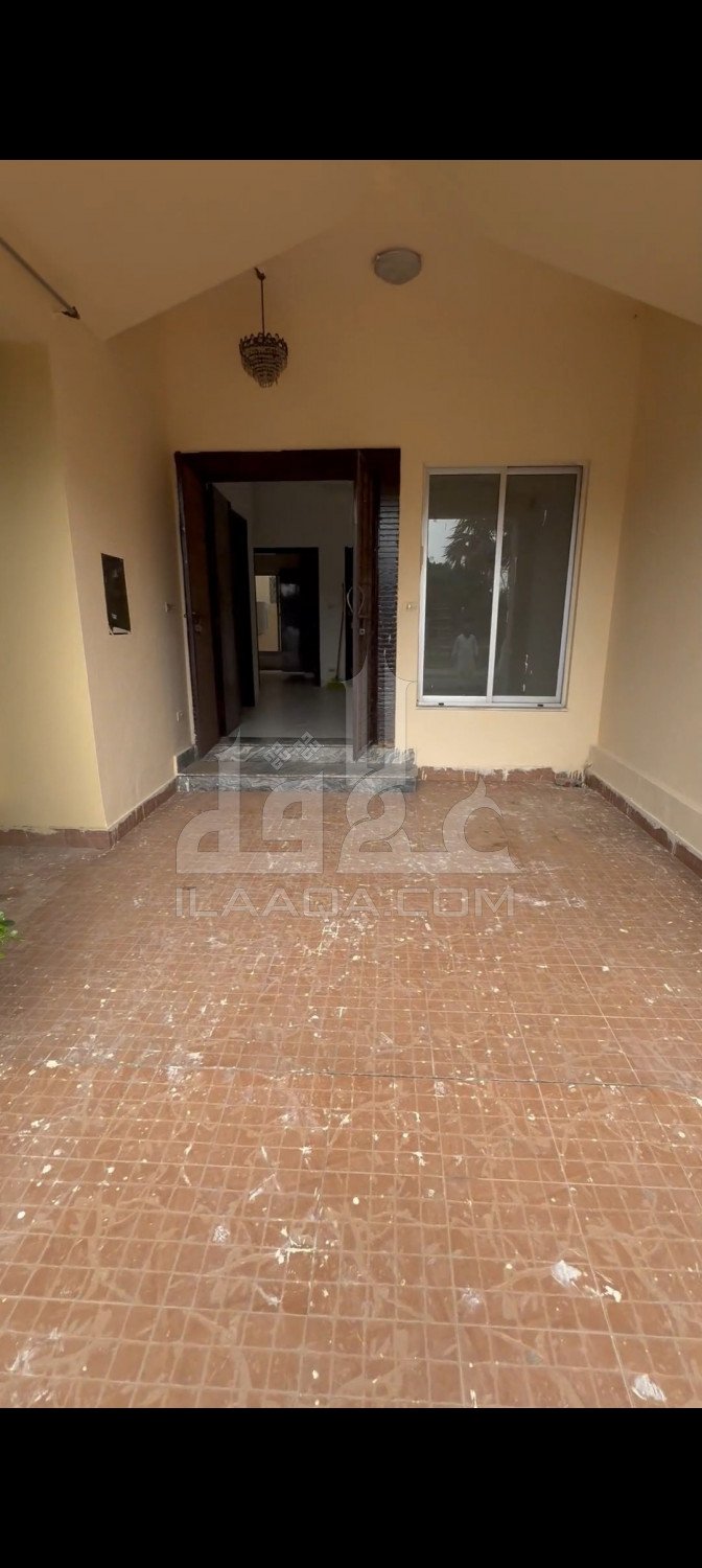 6.11 Marla Villa for rent in Sector E - Bahria Homes, Bahria Town, Lahore - (ID-15865)