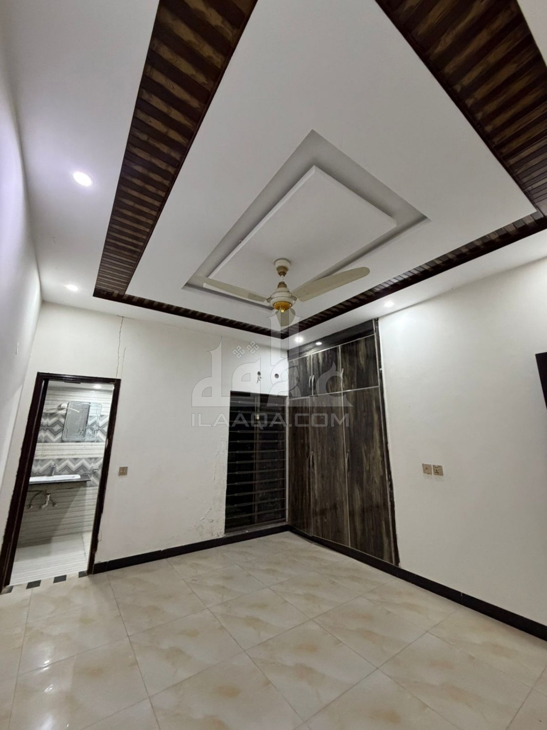 8 Marla House for sale in Sector B - Usman Block, Bahria Town, Lahore - (ID-15899)