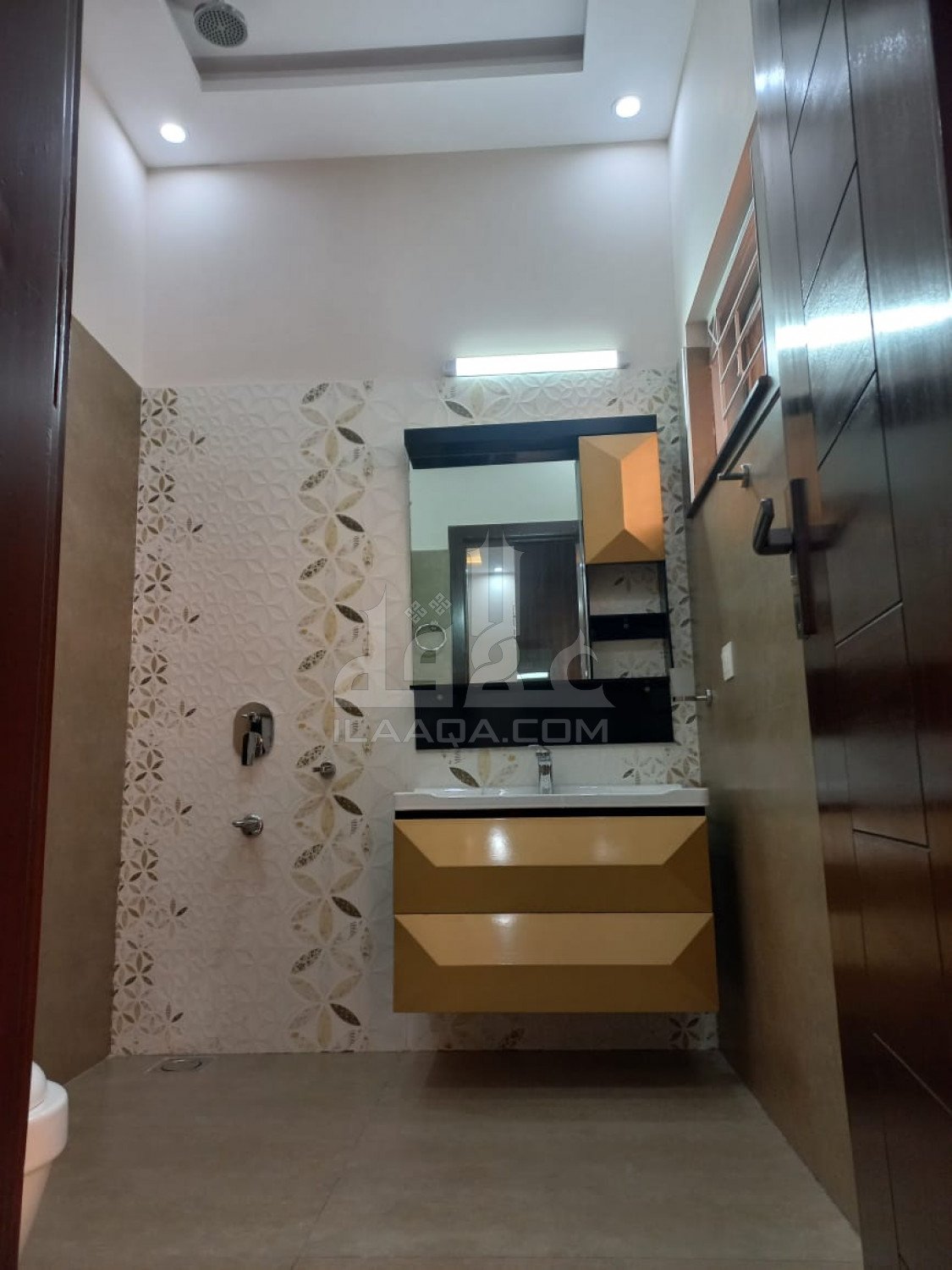 10 Marla House for sale in Bahria Town, Lahore - (ID-16071)