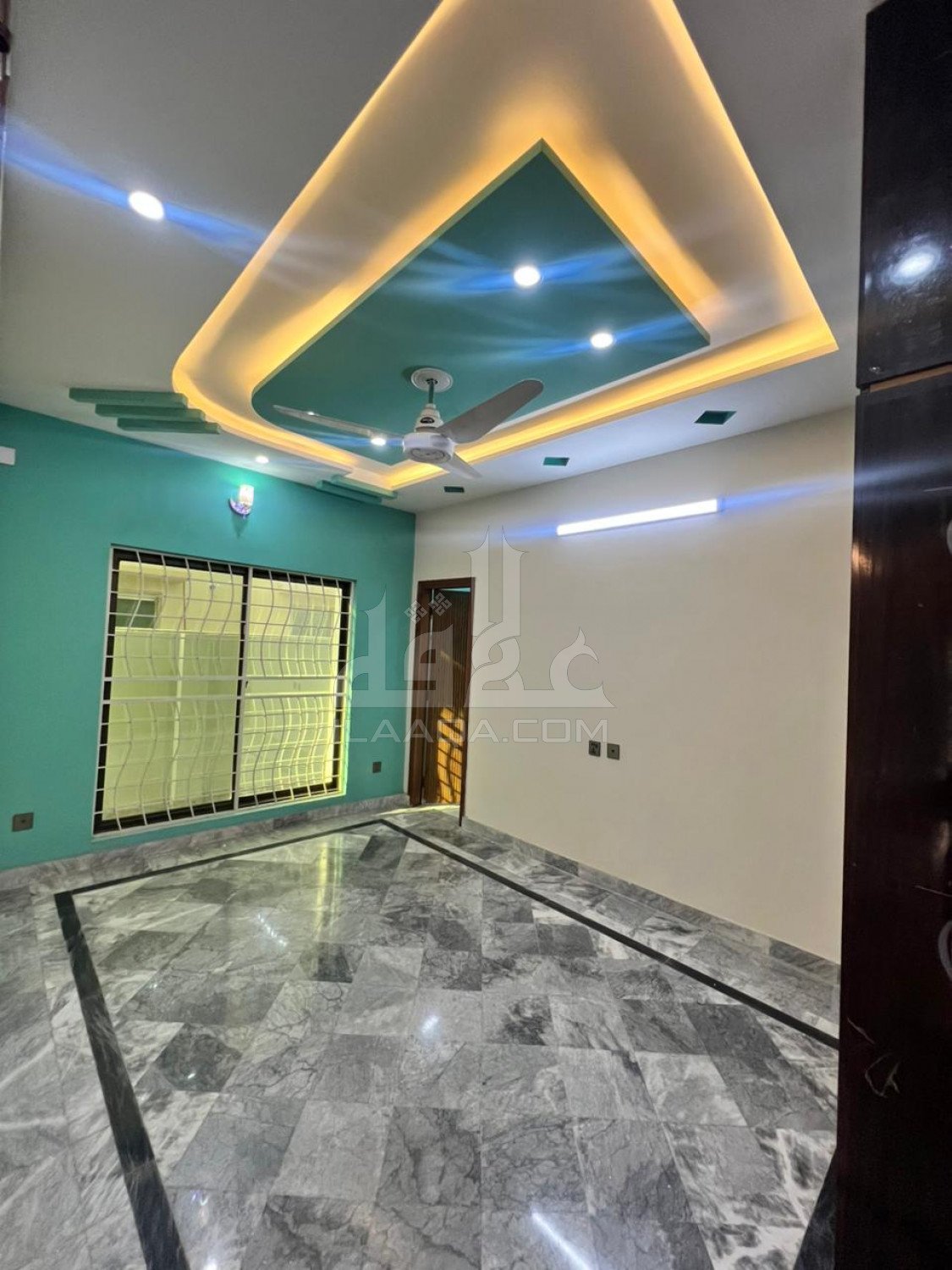 10 Marla House for sale in Bahria Town, Lahore - (ID-16372)