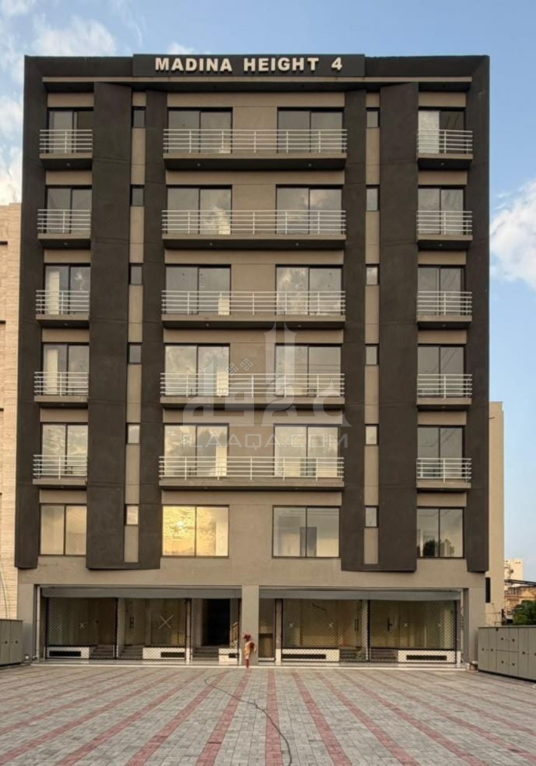 370 Sq. Feet Apartment for sale in Sector B - Umer Commercial, Bahria Town, Lahore - (ID-16622)