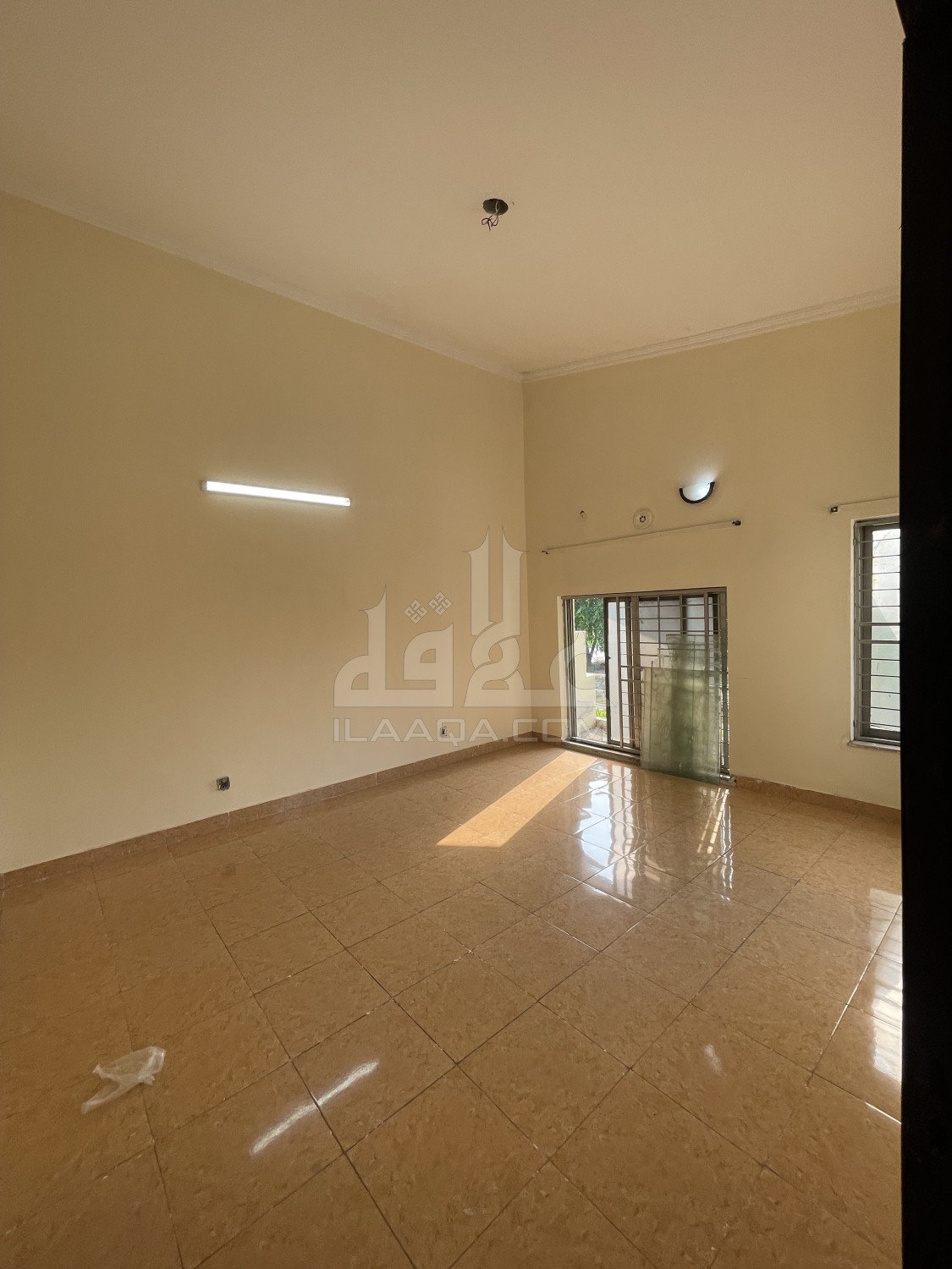 10 Marla House for sale in Sector B - Safari Villas, Bahria Town, Lahore - (ID-16631)
