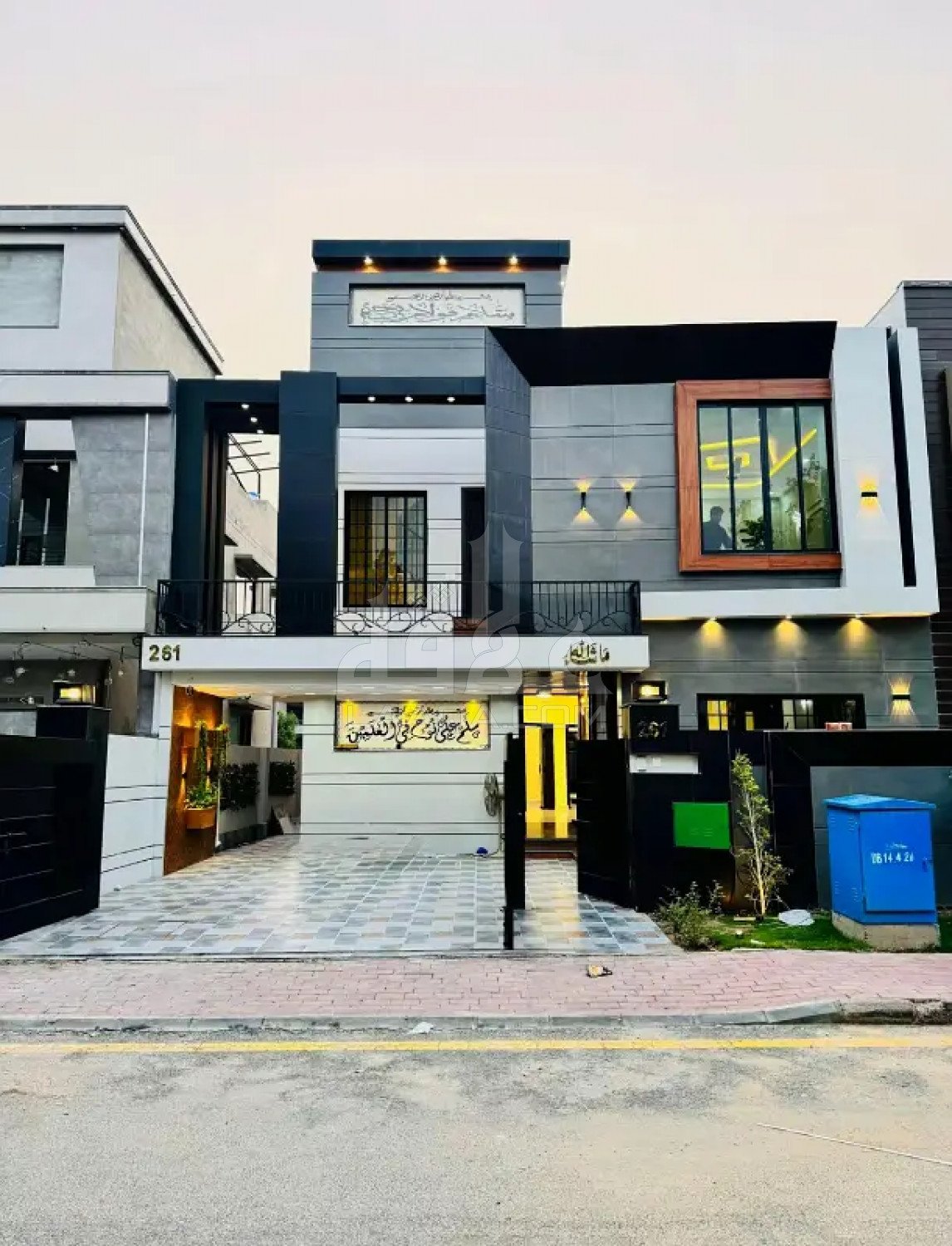 10 Marla House for sale in Bahria Town, Lahore - (ID-16678)
