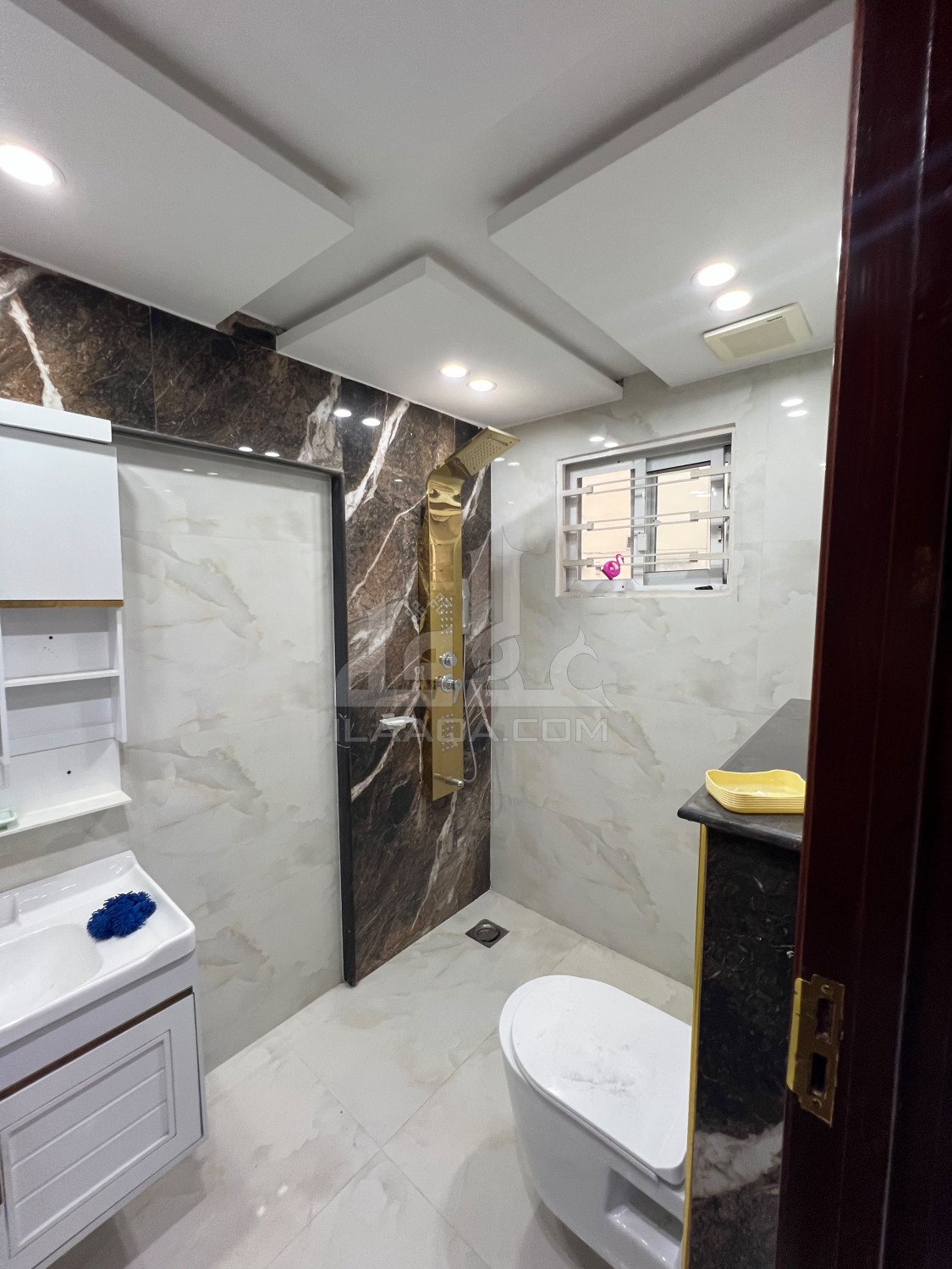 10 Marla House for sale in Sector C - Nargis/Hussain Block, Bahria Town, Lahore - (ID-16818)