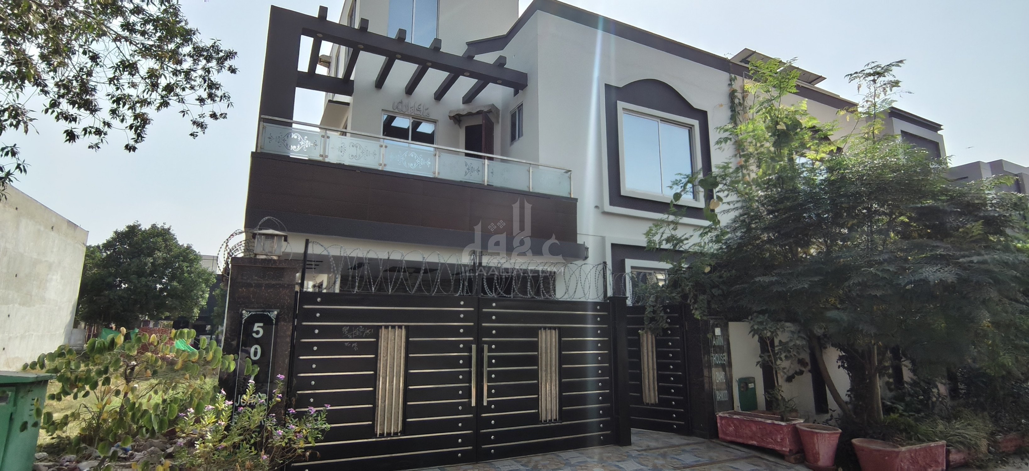 10 Marla House for sale in Sector E - Johar Block, Bahria Town, Lahore - (ID-16826)