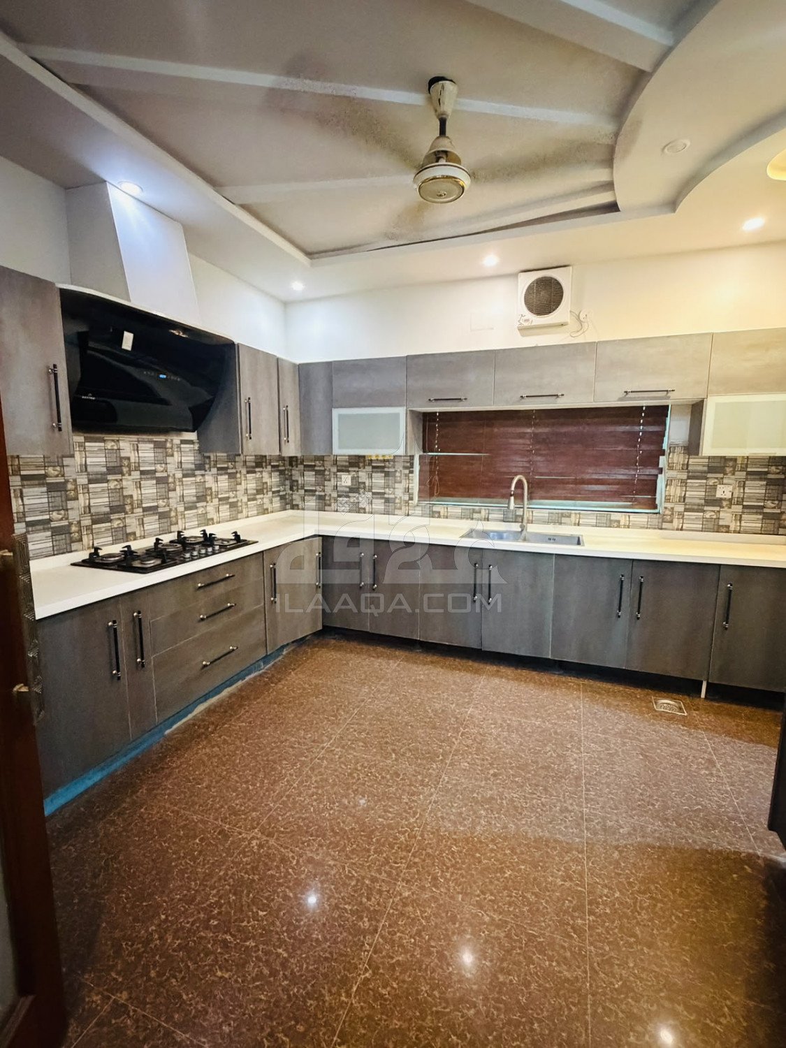 1 Kanal House for sale in Sector E - Nishtar Block, Bahria Town, Lahore - (ID-16865)