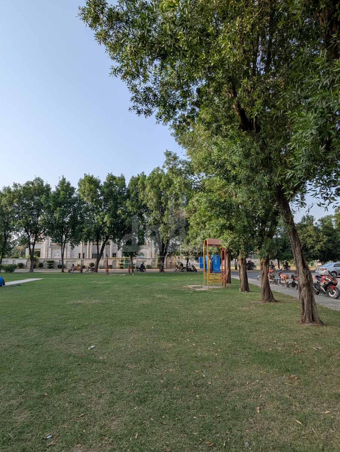 5 Marla Plaza for sale in Sector C - Gulbahar Block, Bahria Town, Lahore - (ID-16903)