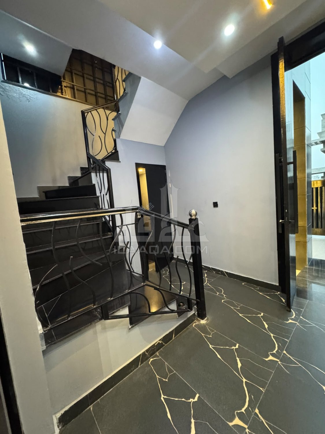 10 Marla House for sale in Sector F - Tauheed Block, Bahria Town, Lahore - (ID-17186)